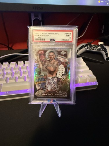 Max Holloway #TNS-3 2025 Topps Chrome UFC Titans card