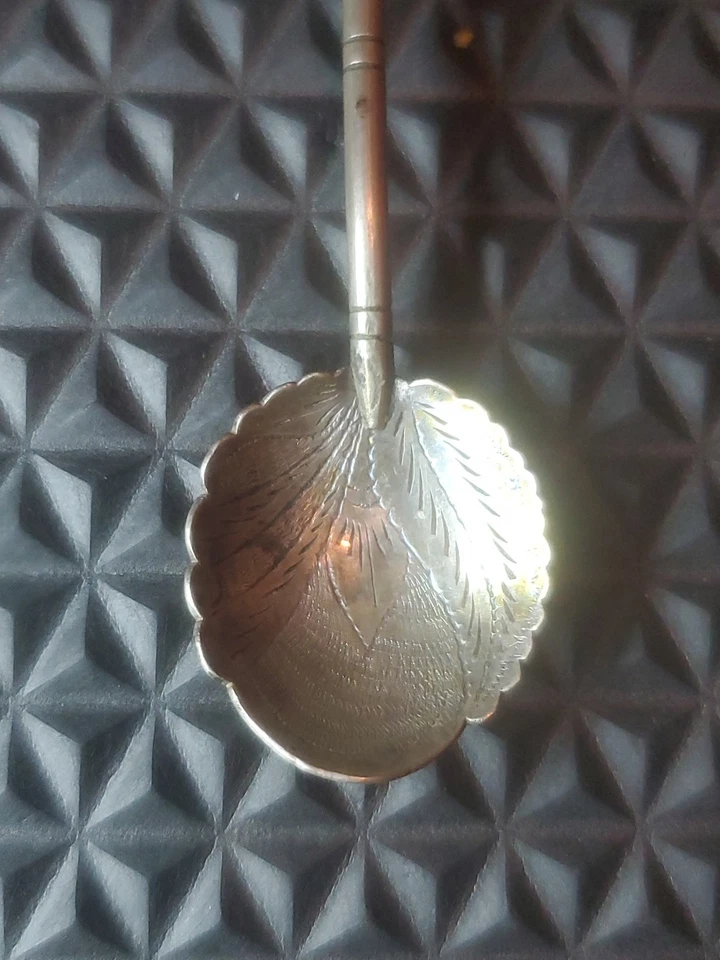 Cuchara de hoja de plata hecha a mano con piedra de jade. Antiguo de mediados del siglo XIX Foto 2 de 4