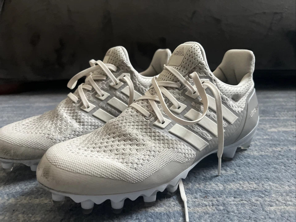 Botines de fútbol Adidas Ultraboost blancos talla 9 usados una vez Foto 4 de 4