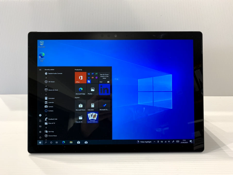 Microsoft Surface Pro 6 1796 12.3" Touch Windows 10 Pro 8GB 256GB SSD Black - Image 2 of 4