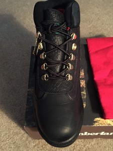 supreme timberland comme des garcons