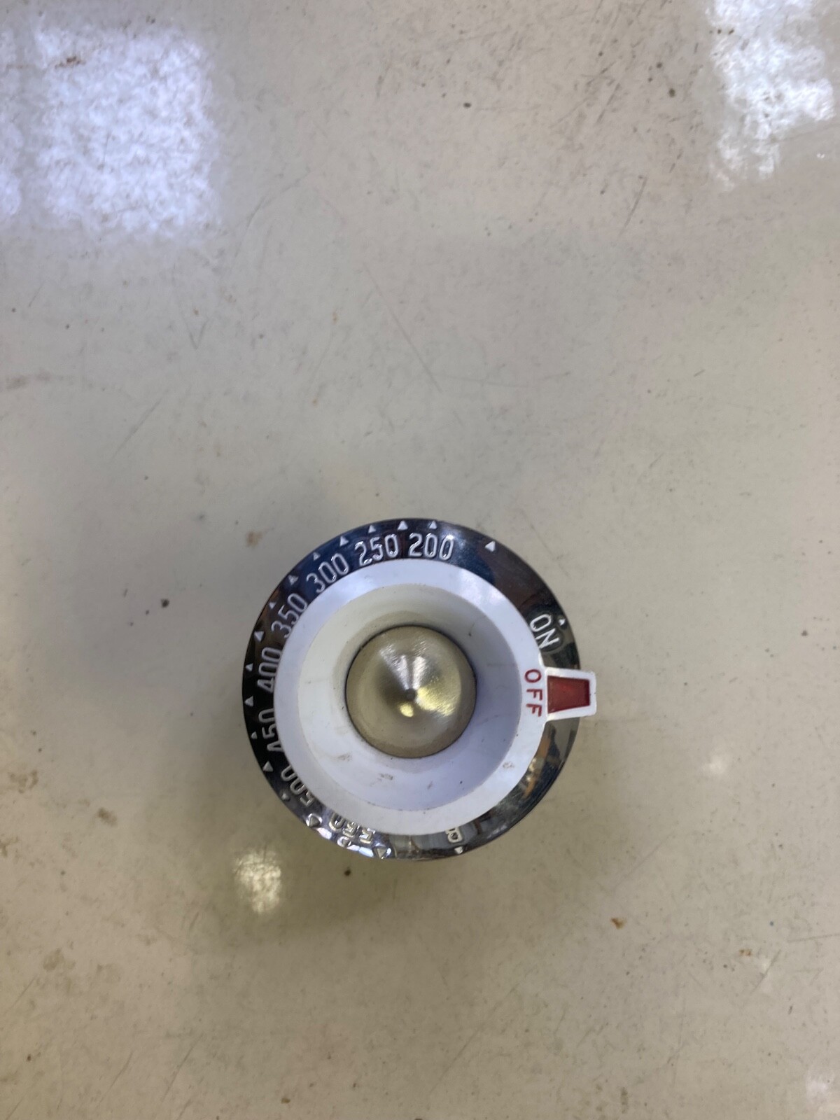 Antique "Universal" Gas Range Oven Thermostat Knob