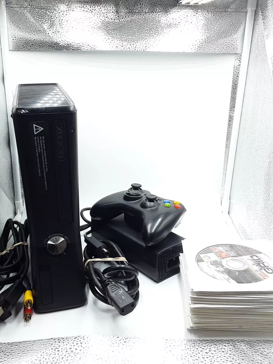 Xbox 360 S Console Model 1439 W/Controller & Cords - FREE SHIPPING