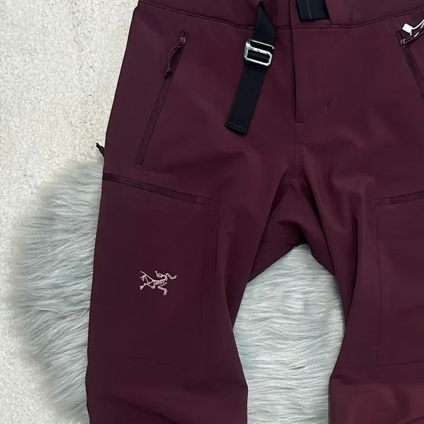 Arc'teryx Gamma MX Pants, Burgundy, Size 36-94cm Waist thumbnail 3