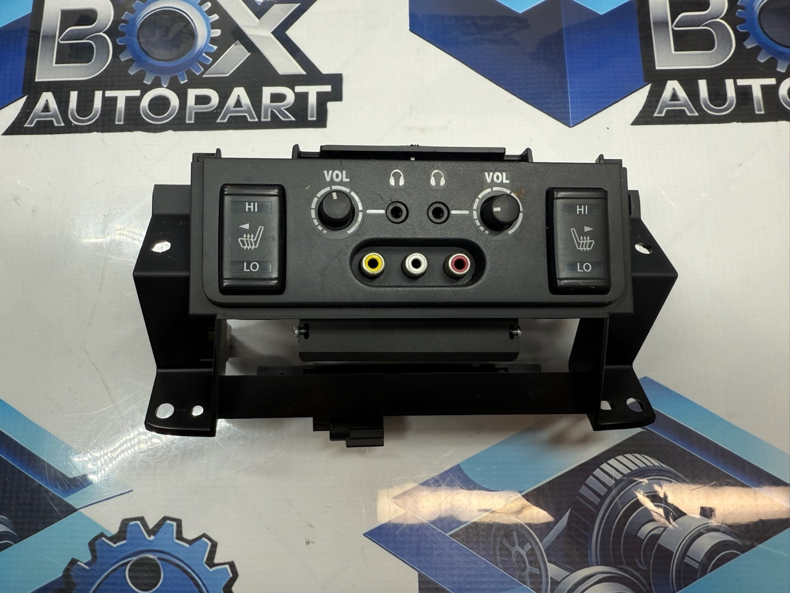 2013-2016 Nissan Pathfinder Rear Console Audio Control Panel 283183JA1A OEM