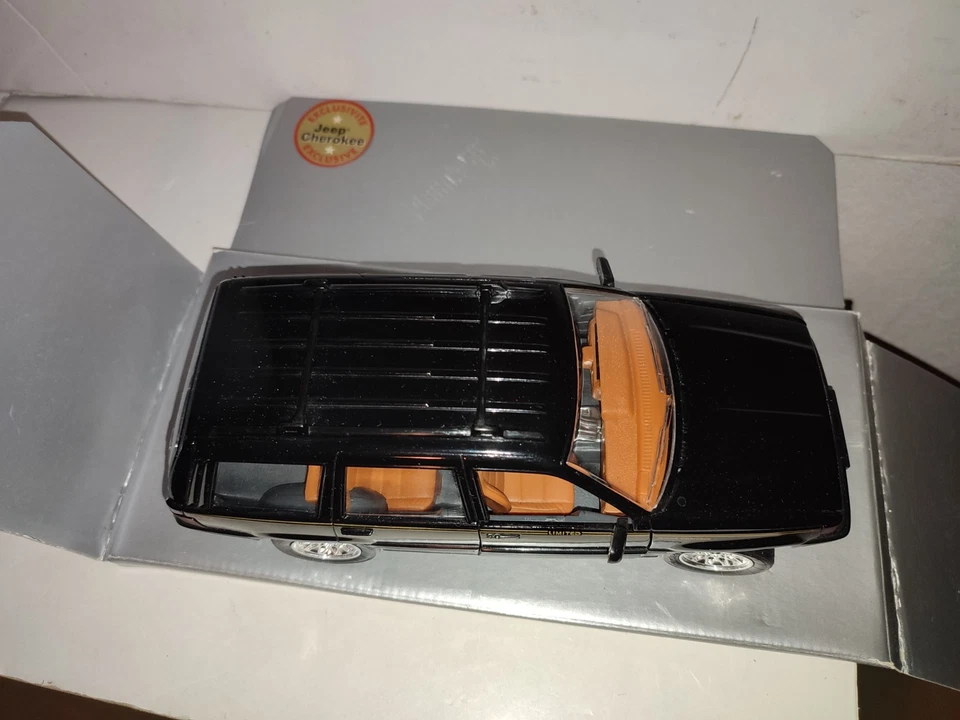 VOITURE MAJORETTE 4415 LIMITED - 1/18 - JEEP GRAND CHEROKEE - BOITE -BEL ETAT - Photo 3/4