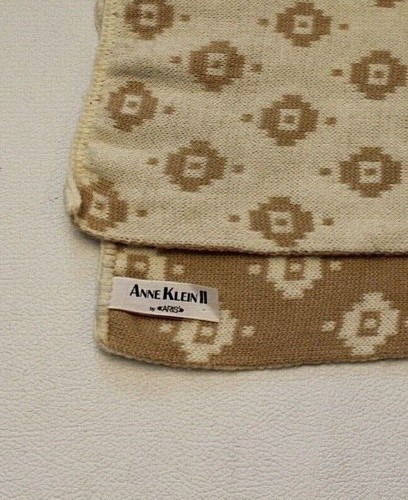 Anne Klein Ivory Beige Geometric Scarf Acrylic Rectangle OS - Picture 4 of 4