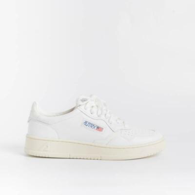 Women's Autry Medalist Low Sneakers All In White Leather Art