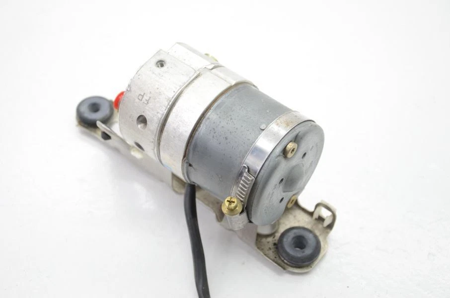 2000 Porsche 911 3.4L 996 ABS Pump Assembly 99635577541 - Image 3 of 4