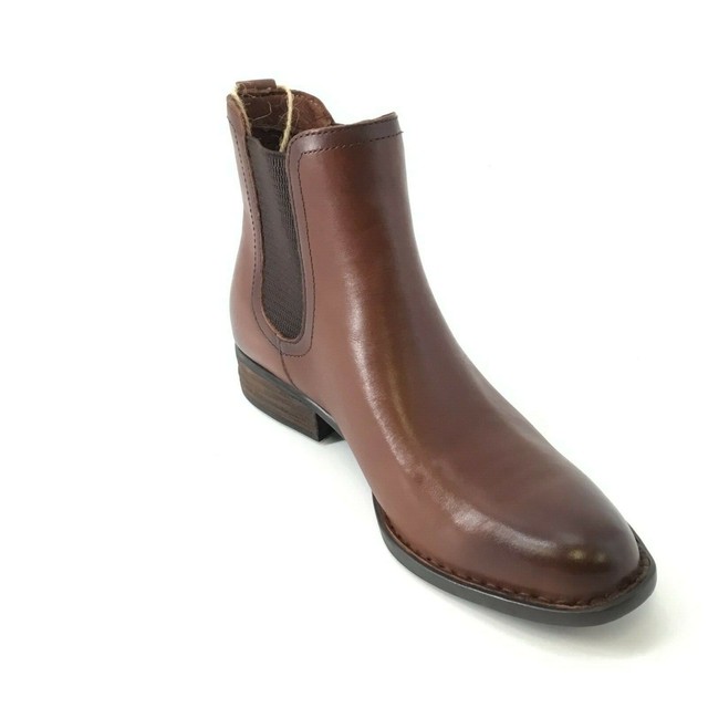 born casco boots black