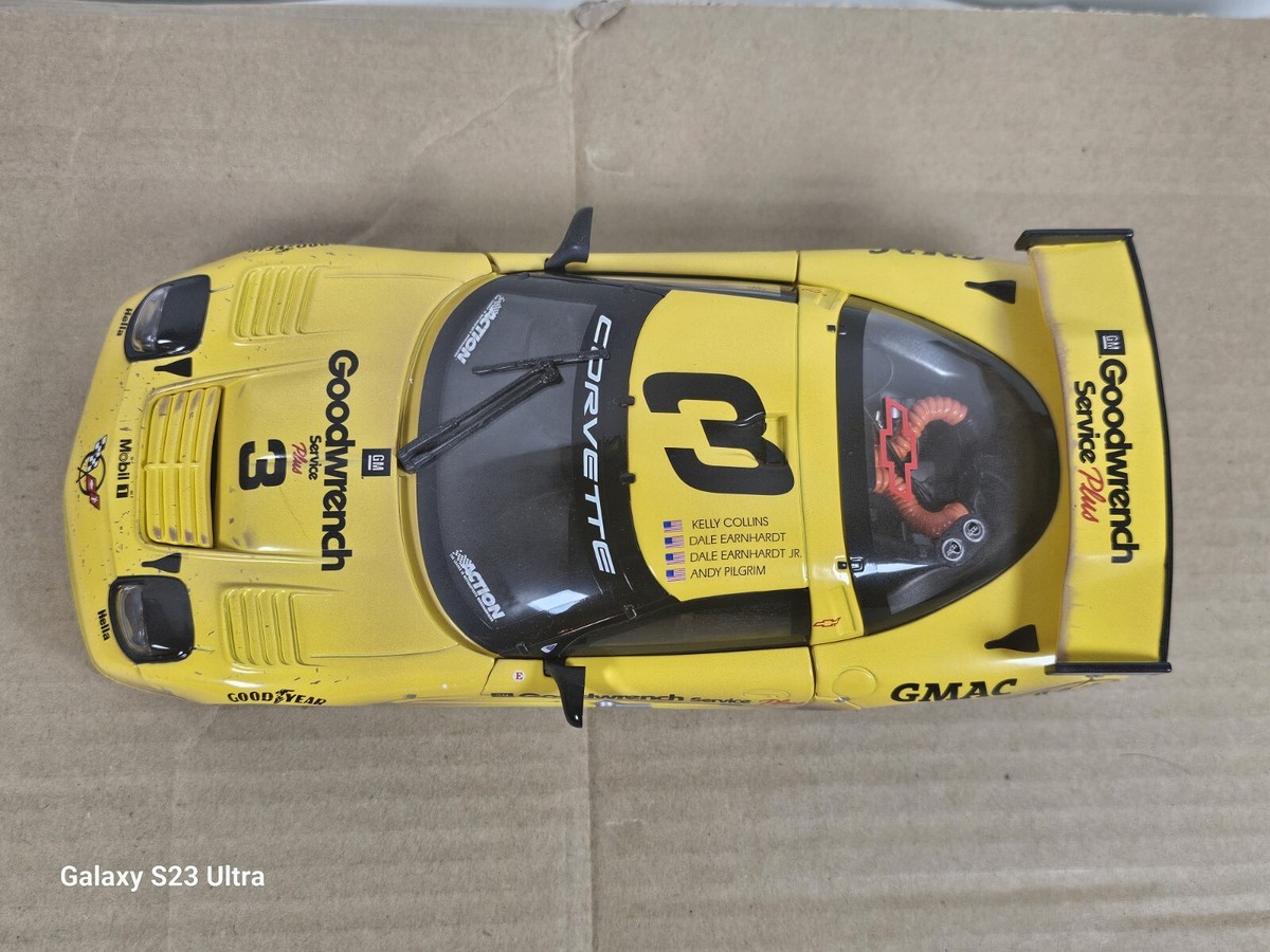 Dale Earnhardt/ Andy Pilgrim / Corvette Racing 1:18 # 3 GM Raced