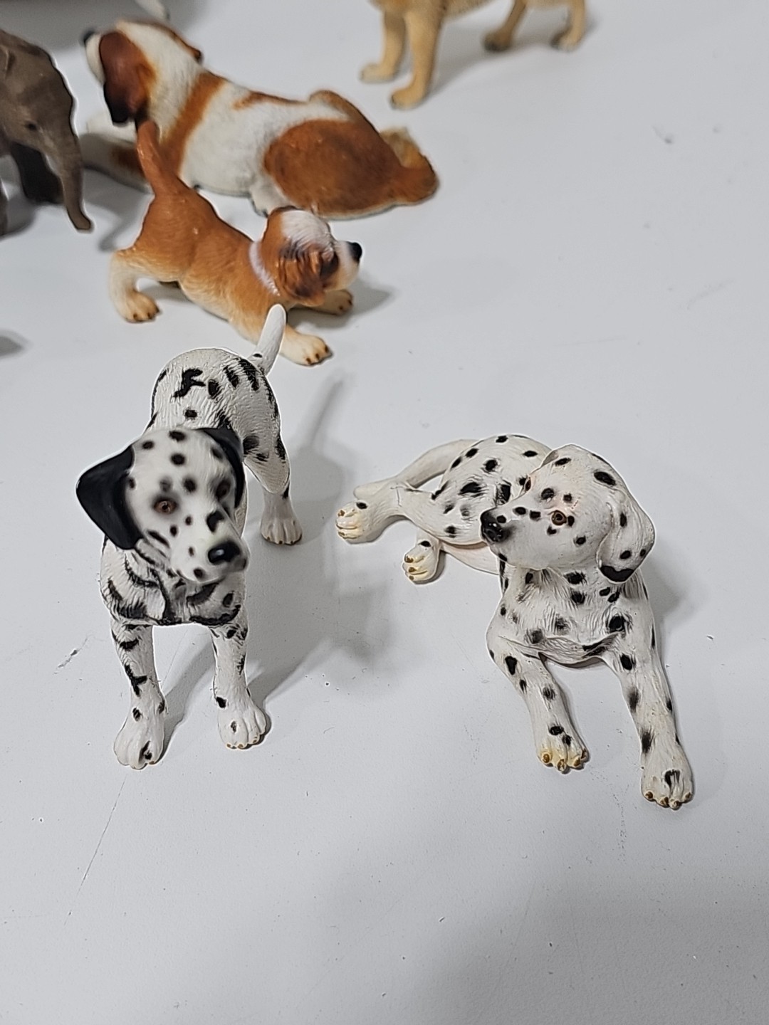 Schleich Germany Lot Of 9 Animal Figures African Elephants, Turtle, Dogs, Bull