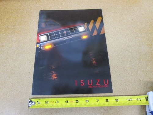 1985 Isuzu Trooper II Pup truck sales brochure 10pg ORIGINAL literature