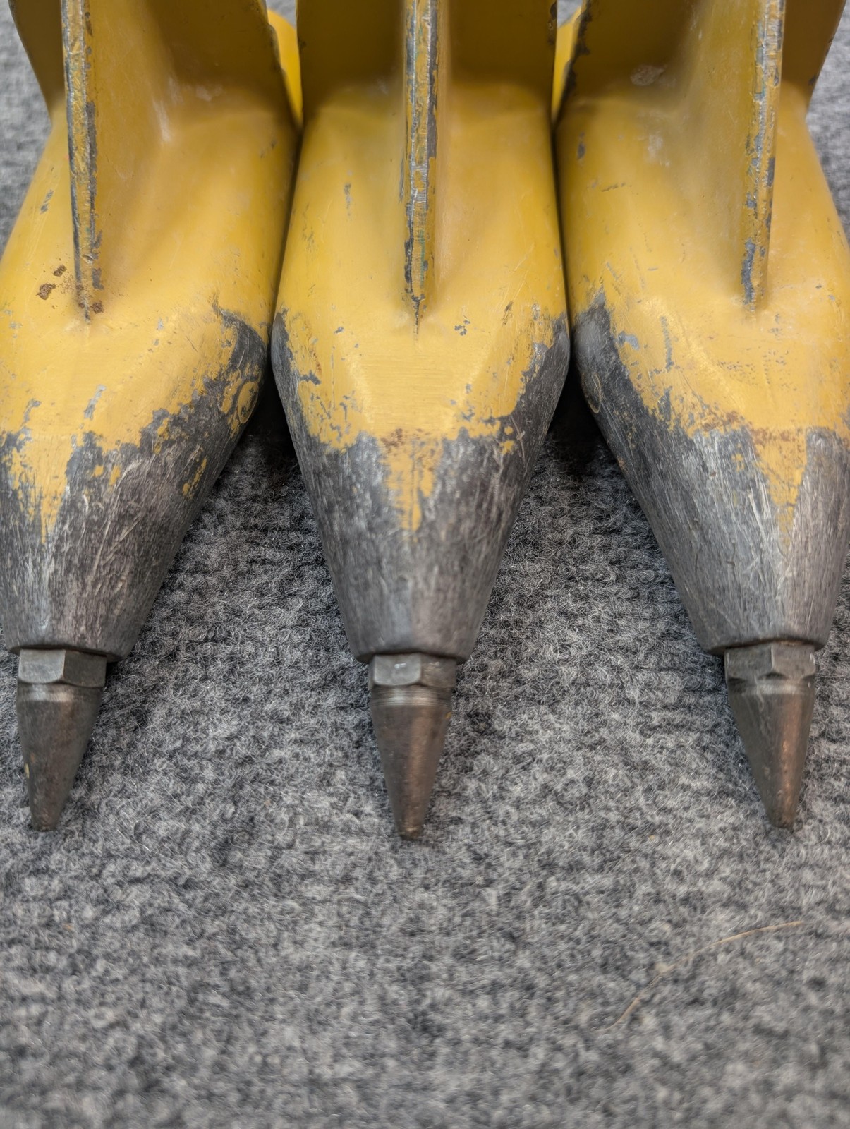 Set 3 Heavy Duty Yellow Steel Ground Spikes Anchors Replacement Parts Hardware