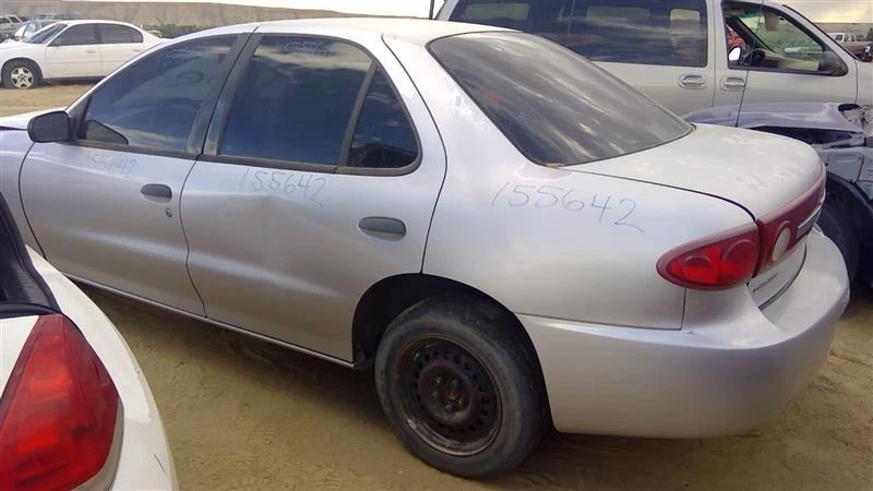 Used Rear Right Door Vent Glass Rear fits: 2003 Chevrolet Cavalier Rear Right Gr - Image 4 of 4