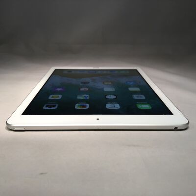 Apple iPad 6th Generation 32GB Silver WiFi Good Condition