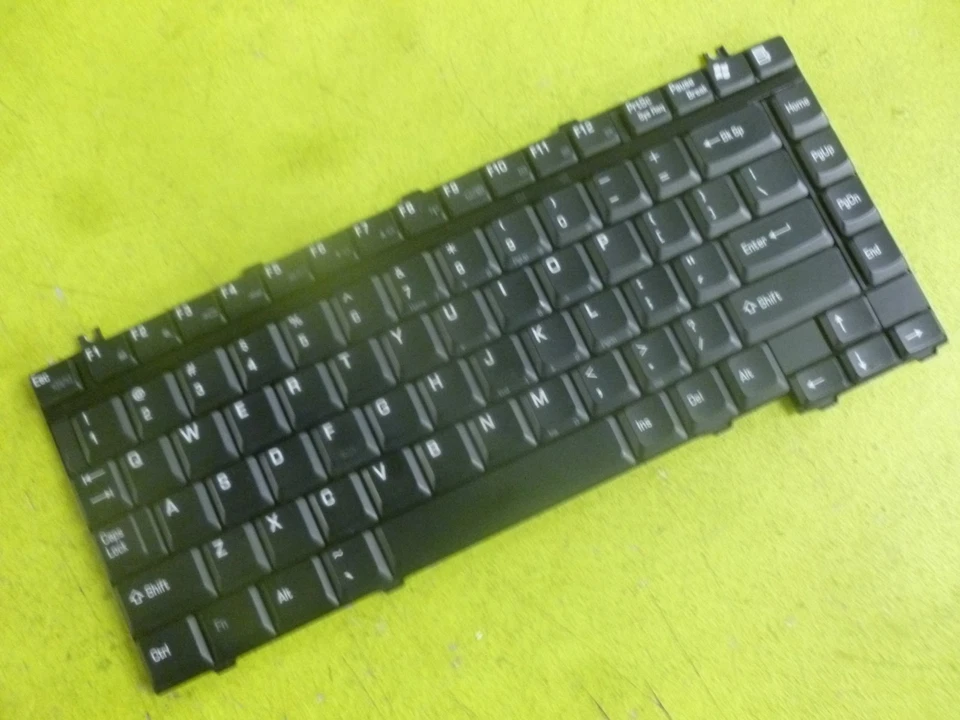 TECLADO TOSHIBA SATELLITE A75 M35X S111 NSK-T4301 MP-03433US-698 K000016050 Foto 2 de 2
