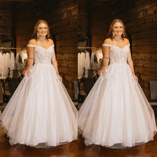 Classic Wedding Dresses Off the Shoulder Lace Applique Sweep Train Bridal Gown