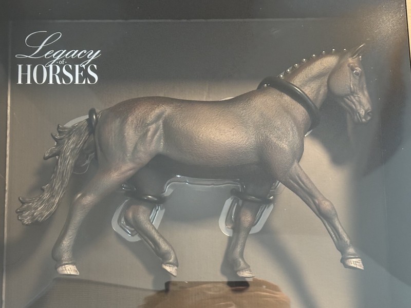 NEW IN BOX Sonata, Trakehner mare, Schleich horse, Legacy scale VERY RARE!!