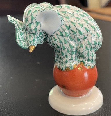 Herend Circus Elephant In Green Fishnet Pattern On Rust Color Ball.