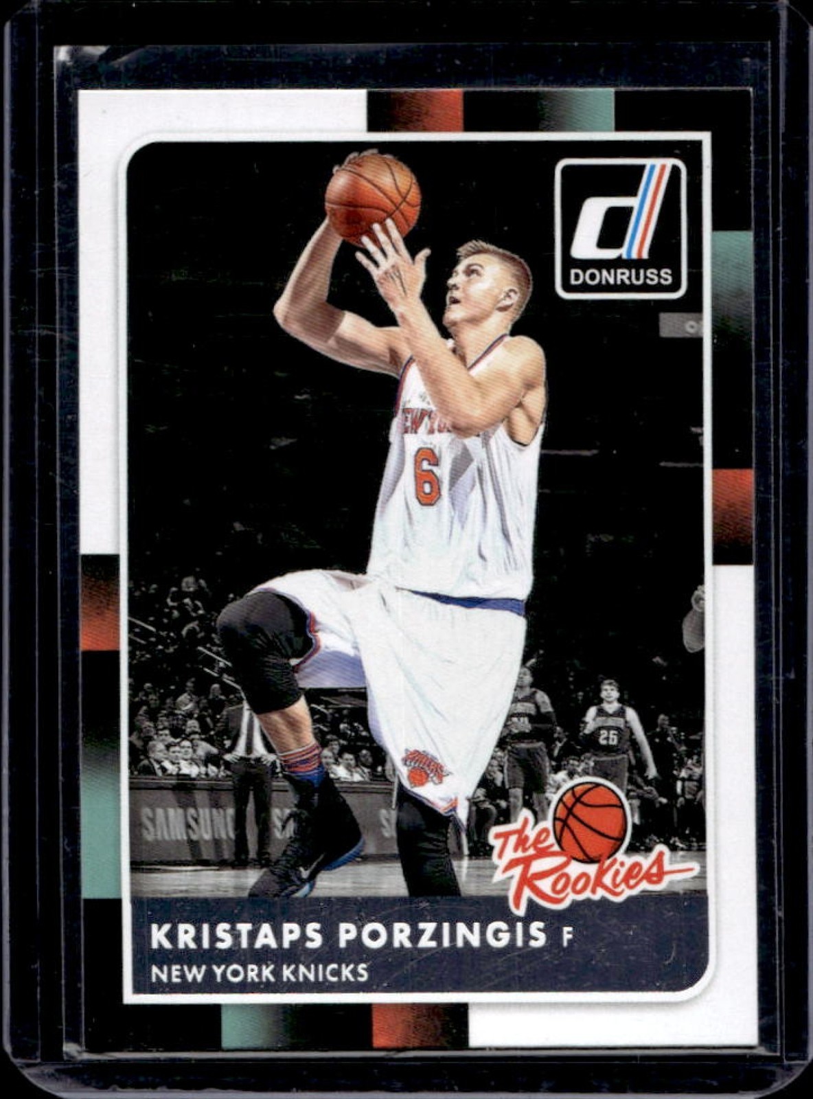 2015-16 Donruss Kristaps Porzingis The Rookies Rookie RC #32 Knicks
