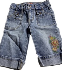 Girls Size 5 Vtg Levi s Embroidered Shorts