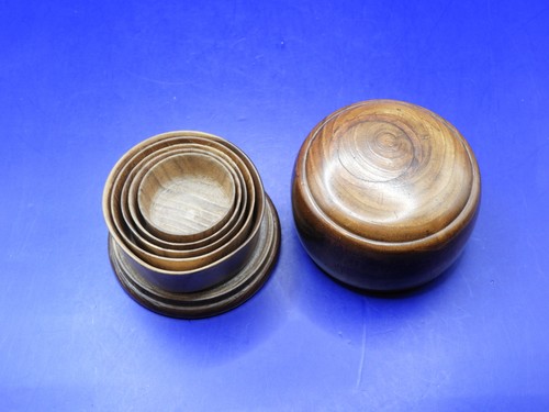 Antigua taza plegable de viaje de madera de árbol Laburnum con estuche. - Imagen 7 de 10
