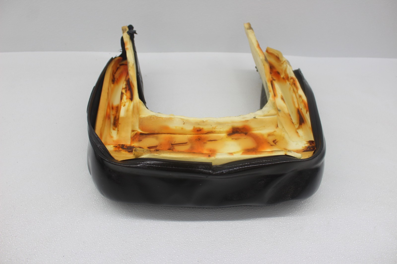 99-01 FERRARI 456 M PASSENGER LOWER BOTTOM OUTER SEAT CUSHION