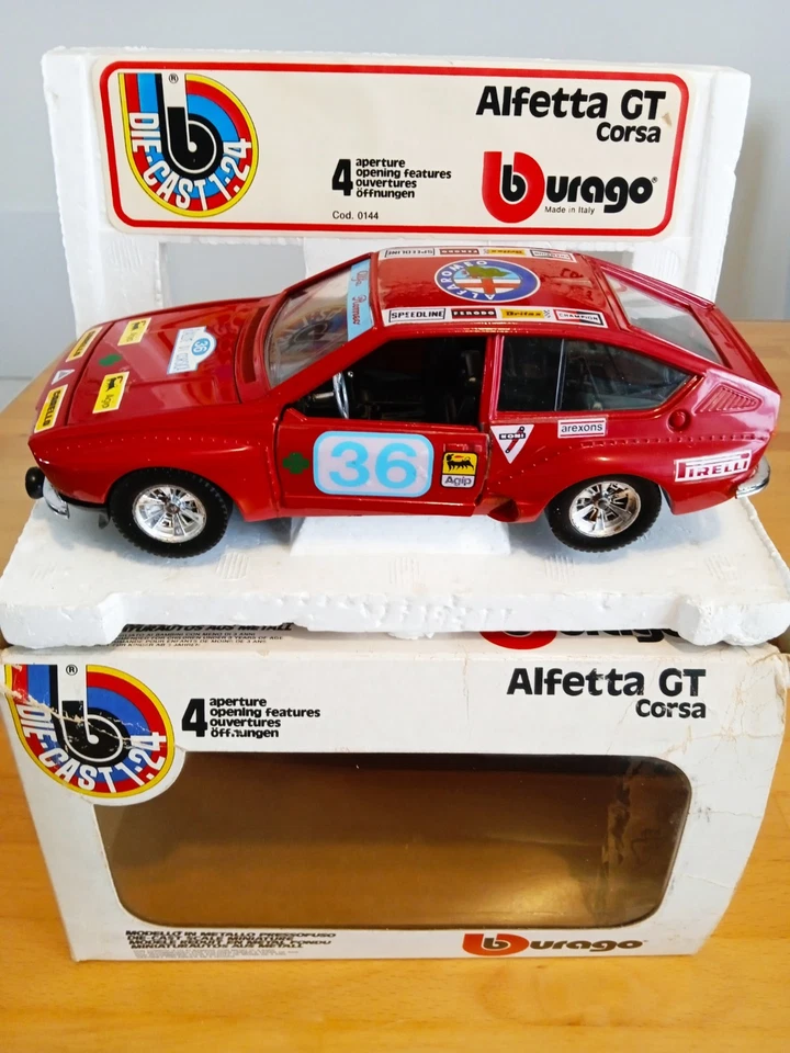 BBURAGO ALFA ROMEO ALFETTA GT CORSA  - 1/24 -  OLD - MINT BOX - MADE IN ITALY - Immagine 2 di 4