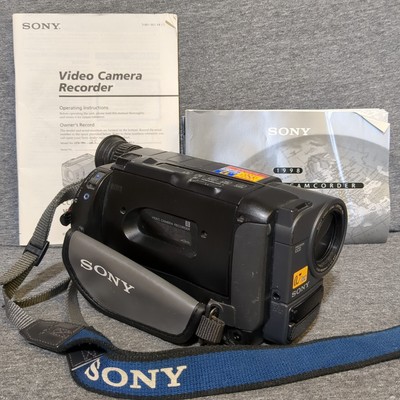 Vtg Sony CCD-TRV25 Charger, TWO Battery Packs, Manual +Tapes Works Perfect
