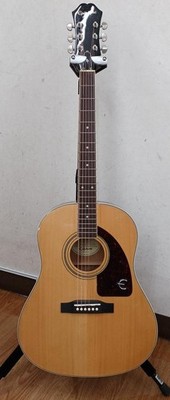 Epiphone AJ-220S N Akustikgitarre runde Schulter natur mit Halbhartschalenkoffer