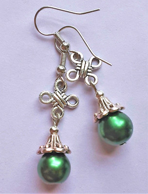 GREEN CELTIC KNOT GLASS PEARL drop earring SP FISH hook WPGH15 | eBay