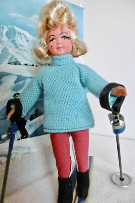 RARE SOUVENIR SPORTS D'HIVER SKI ANNÉES 1960 POUPÉE ANCIENNE