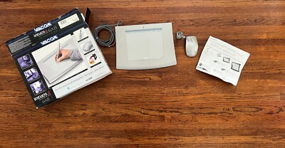 Wacom Intuos 2 Platinum XD-0608-U 6x8 Pro Pen Graphic Tablet Draw Stylus Mouse