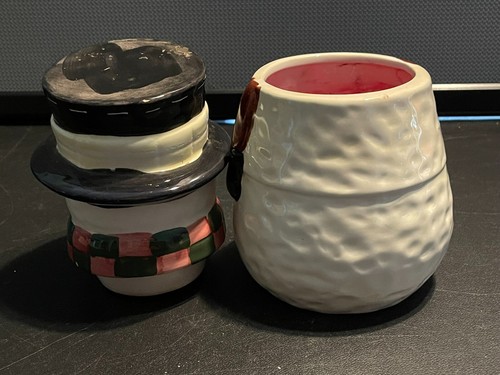 Handmade Candle in SNOWMAN COOKIE JAR Hermitage Pottery PRE-OWNED USED DAMAGED - Picture 10 of 11