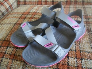 teva rubber sandals