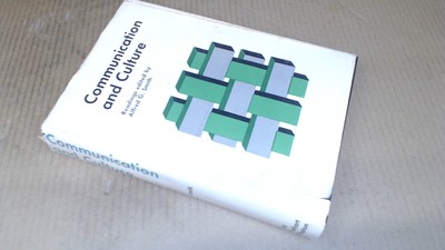 			Kommunikation und Kultur - Lesungen in den Codes menschlicher Intera		