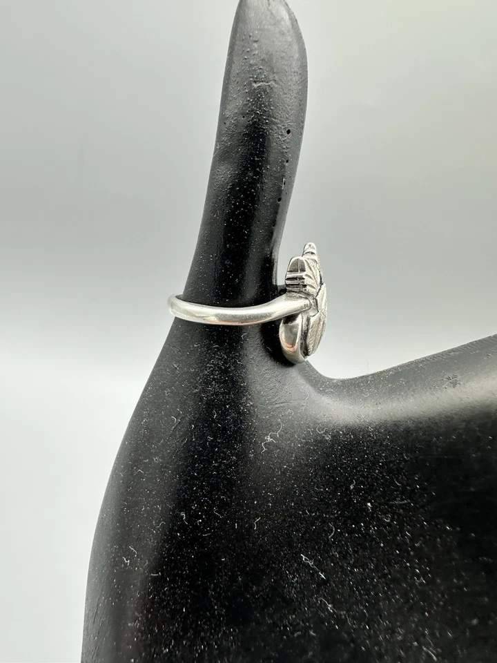 Vintage Wheeler "WM" Sterling Silver Black Hills Grape Vine Leaves Ring Sz 5 - Image 4 of 4