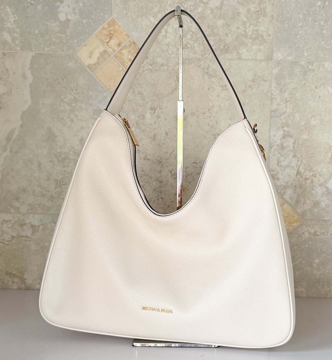 Michael Kors Nayla Medium Pebbled Leather Hobo Shoulder Bag Light