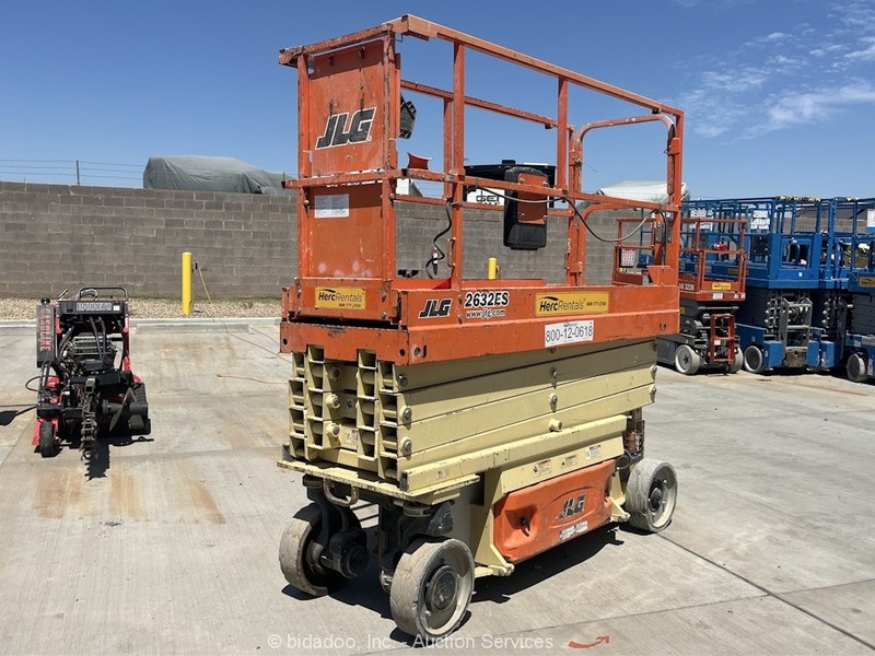 2016 JLG 2632ES 26' Electric Scissor Lift Man Aerial Man Platform -Parts/Repair