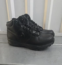 Nike Men's Size 13 Manoa Triple Black Leather Boots 454350-003