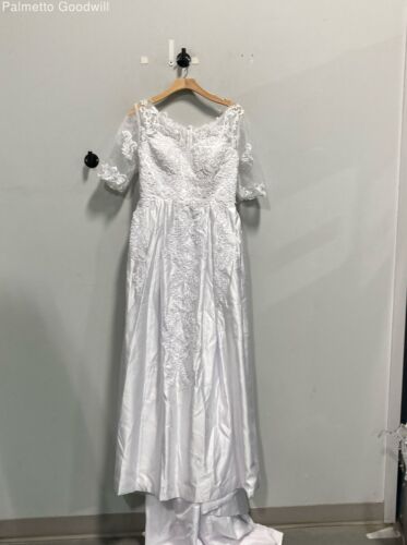 Ladies White Unbranded Wedding Dress Size 12 Pre-O