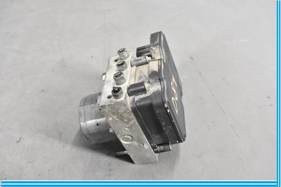 14-16 Maserati Quattroporte M156 ABS Anti Lock Brake Pump Module 670008166 OEM