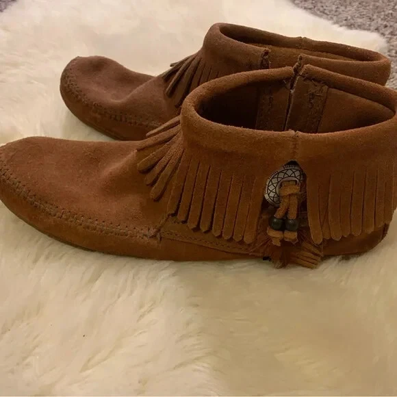 Minnetonka Concho Feather Size 11 Women Moccasins Boot Brown Suede Zip Booties