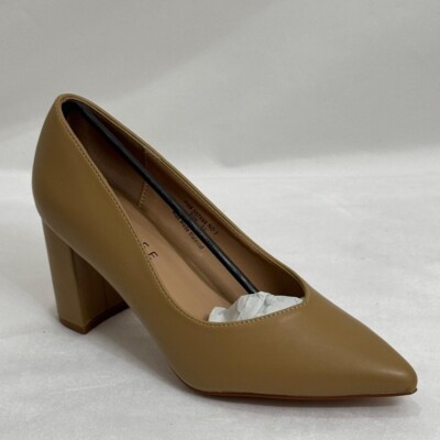 Journee Women's Simonne Super Natural Shades Tru Comfort Foam Size 7.5