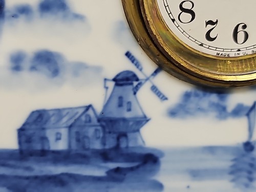 Petite 5.5" Vintage Wind Up Blue Delft Style Porcelain Case Mantle Desk Clock - Picture 3 of 15