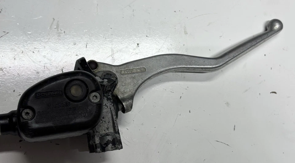 Cilindro maestro de freno delantero Polaris Predator 500 2003 2004 líneas mangueras Foto 2 de 4