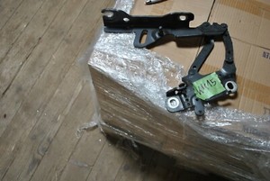 *8 KK15 BMW F30 F31  F20 F21 Scharnier Motorhaube RECHTS 7336700