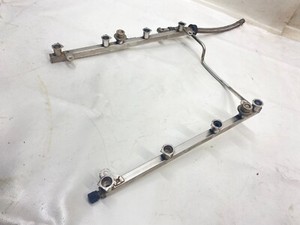 Mercedes W221 S500 Einspritzleiste Einspritzrohr 2730700795