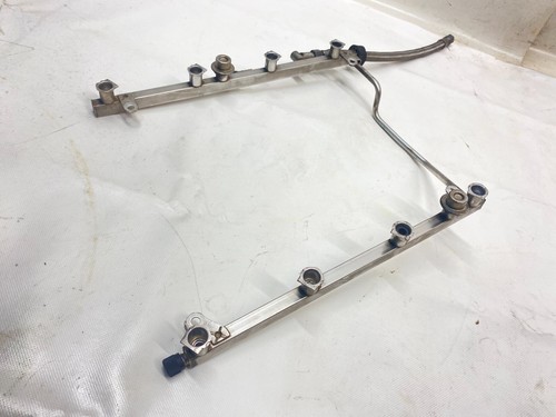 Mercedes W221 S500 Einspritzleiste Einspritzrohr 2730700795